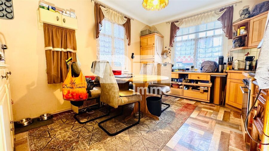 Modernisiertes Einfamilienhaus auf Traumgrundstück mit Wärmepumpe BJ 2025 + PV Anlage / Speicher - EG Küche / Einbauküche